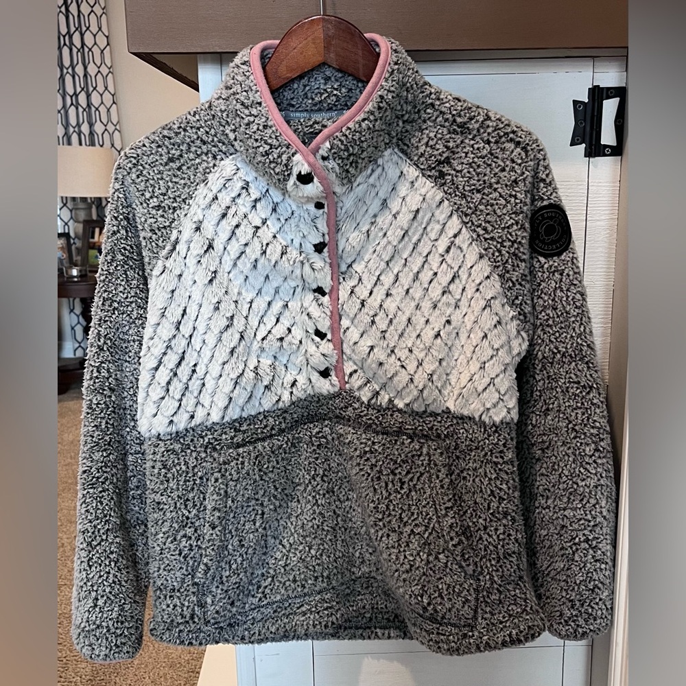 Simply Southern gray pink Sherpa Pullover size medium